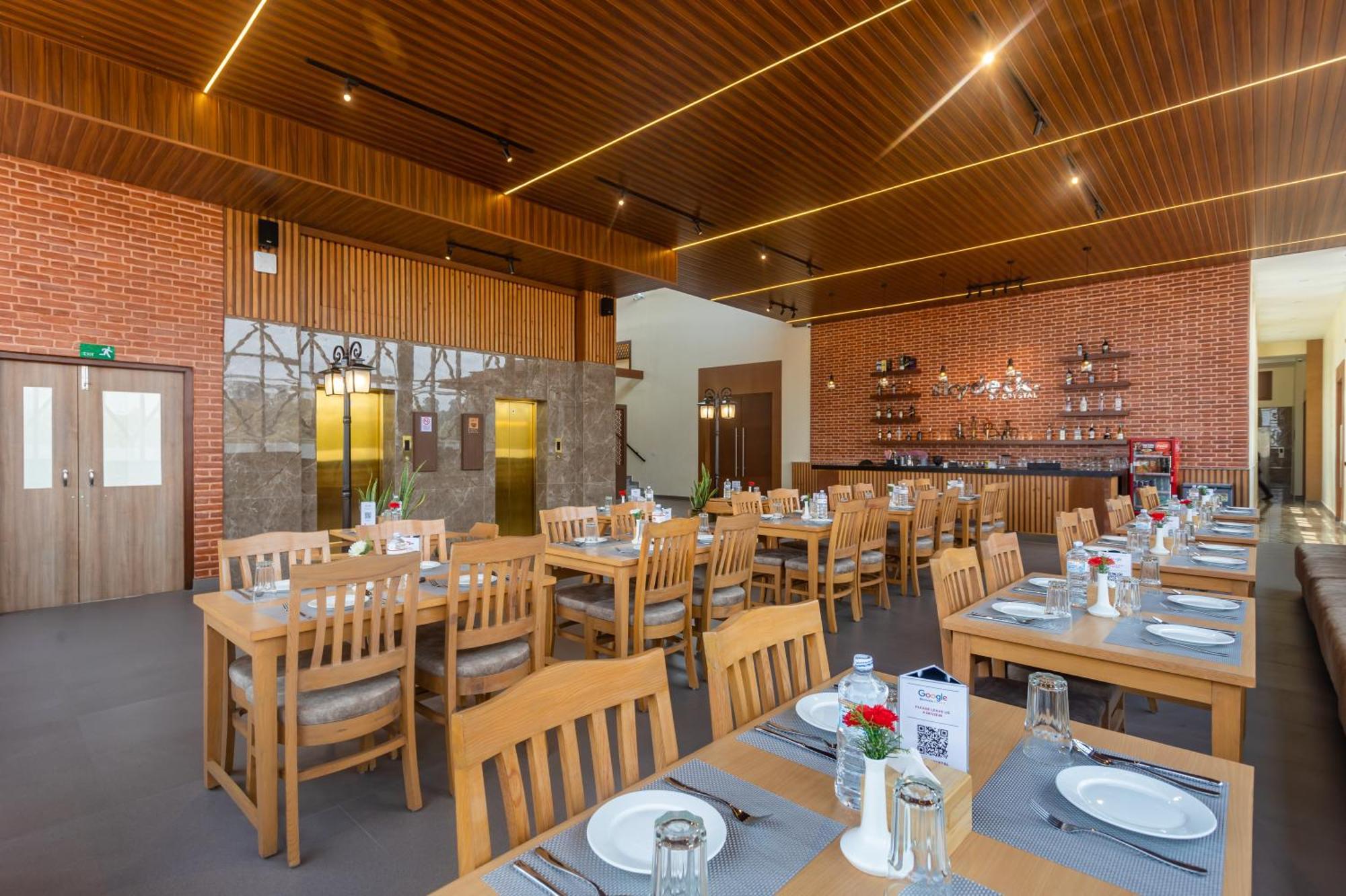 Hotel Crystal Pashupati Kathmandu Bagian luar foto