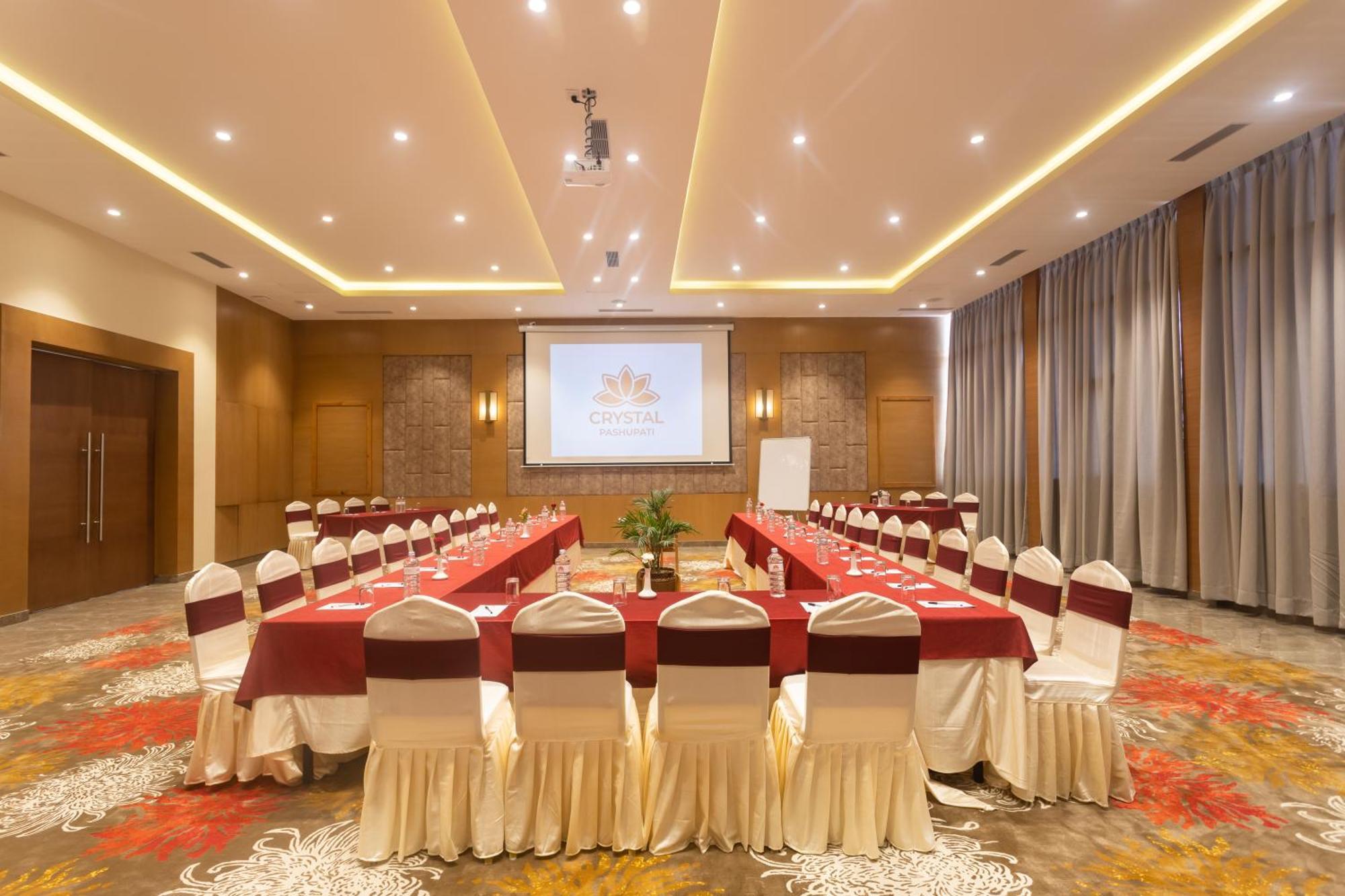 Hotel Crystal Pashupati Kathmandu Bagian luar foto