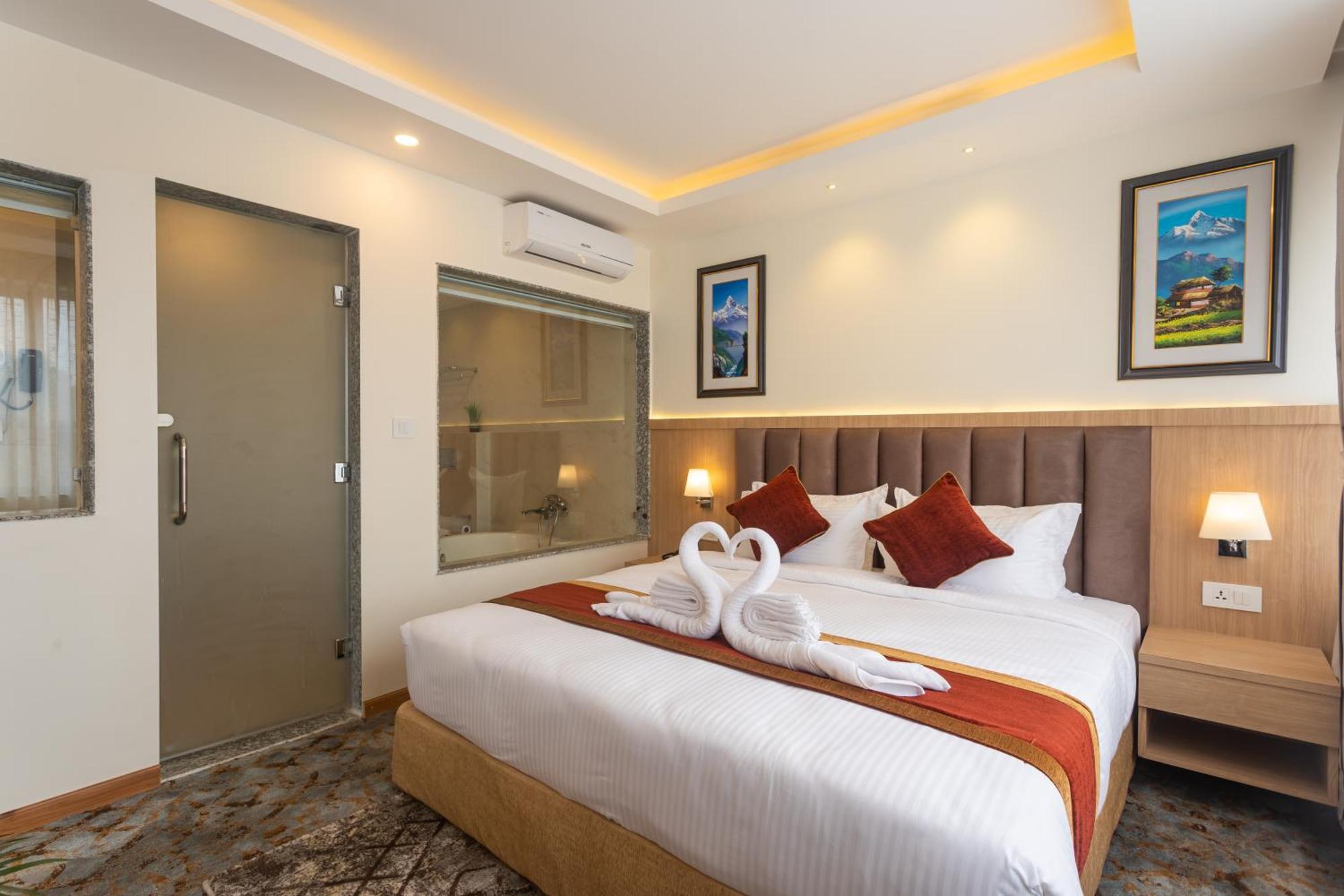 Hotel Crystal Pashupati Kathmandu Bagian luar foto