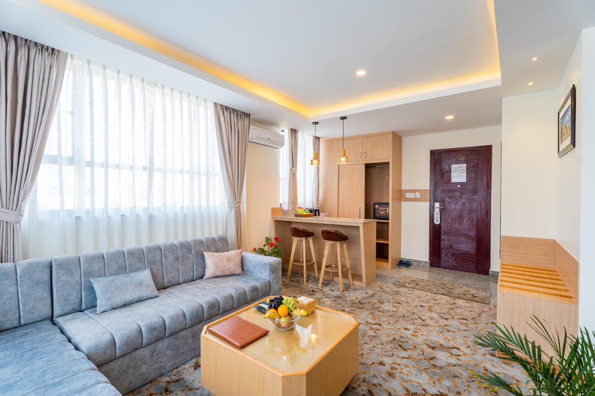 Hotel Crystal Pashupati Kathmandu Bagian luar foto